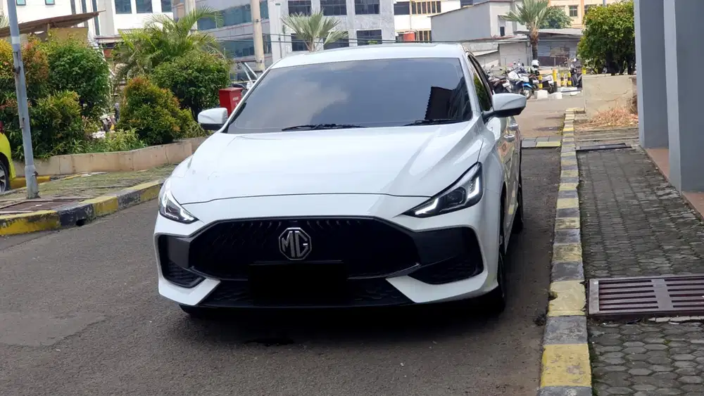Km 15 ribu mg 5 gt ignite 2022 pakai 2023 putih sunroof