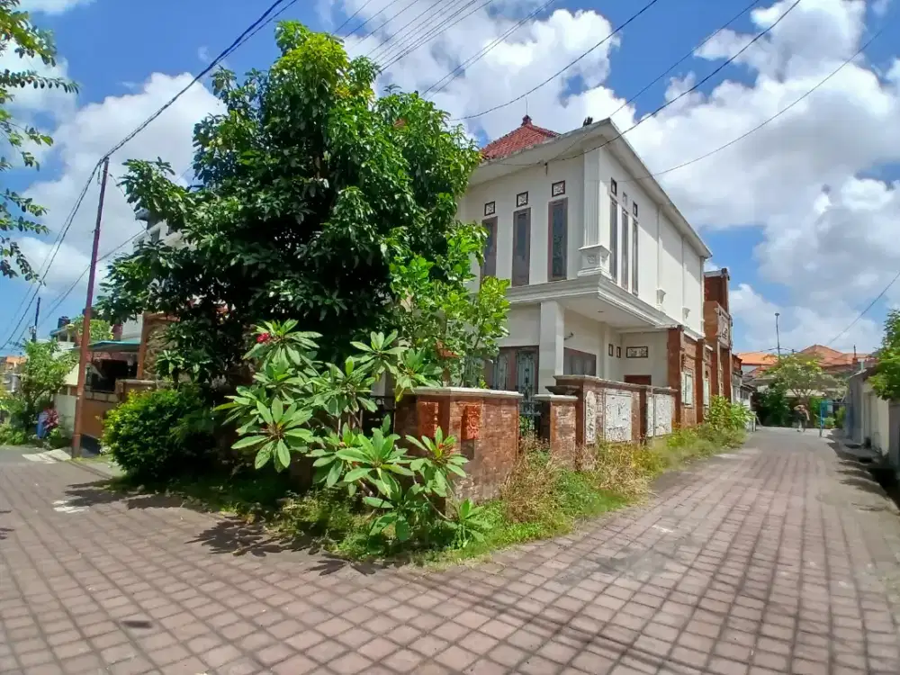 JUAL RUMAH 2 LANTAI 5KT, 4KM,LT 200,LB400 CARPORT,3M NEGO