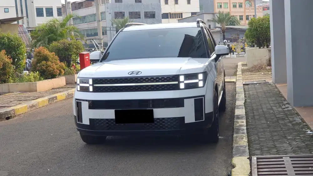 Km 15rb hyundai santafe santa fe calligraphy hybrid 2025 putih