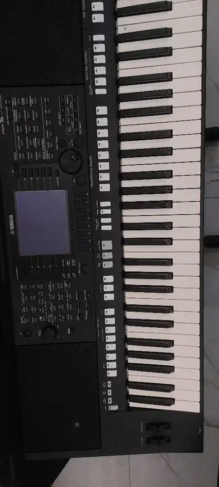 Keyboard yamaha Psr S 750
