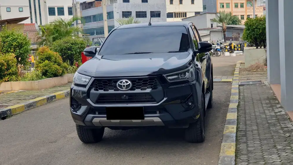 Km 18rb toyota hilux double cabin 4x4 awd 2025 hitam
