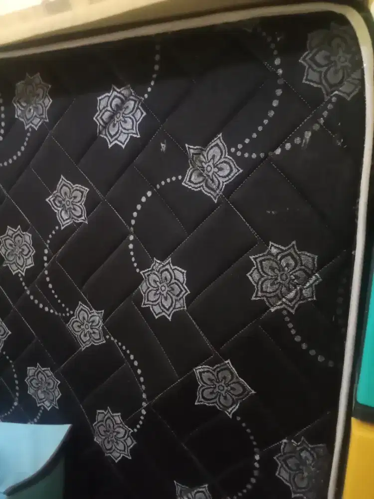 DIJUAL BEKAS KASUR SPRINGBED KING