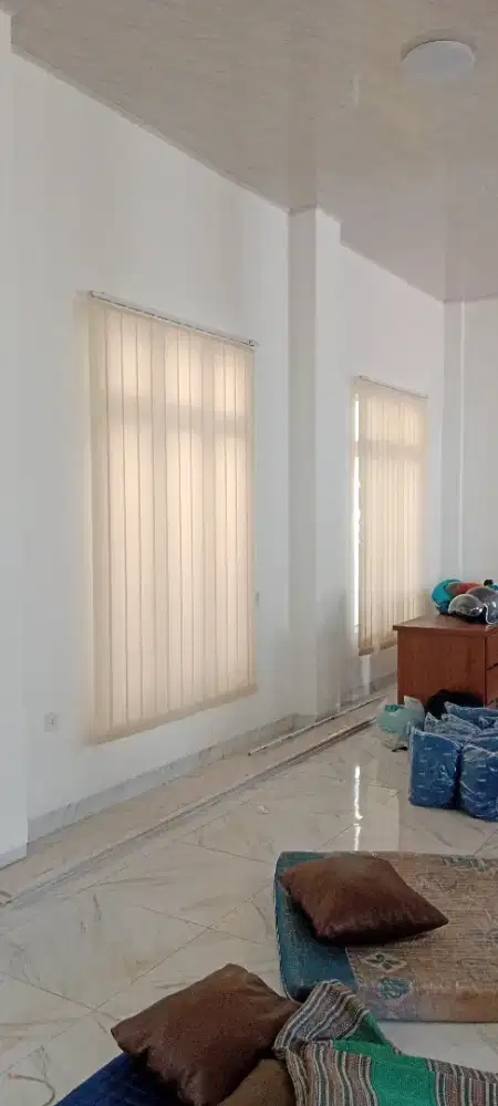 Tirai jendela vertikal blind fullsett
