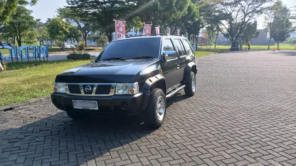 Nissan Terrano Spirit S3 2006 MT 2.4 EFI. Kondisi istimewa.