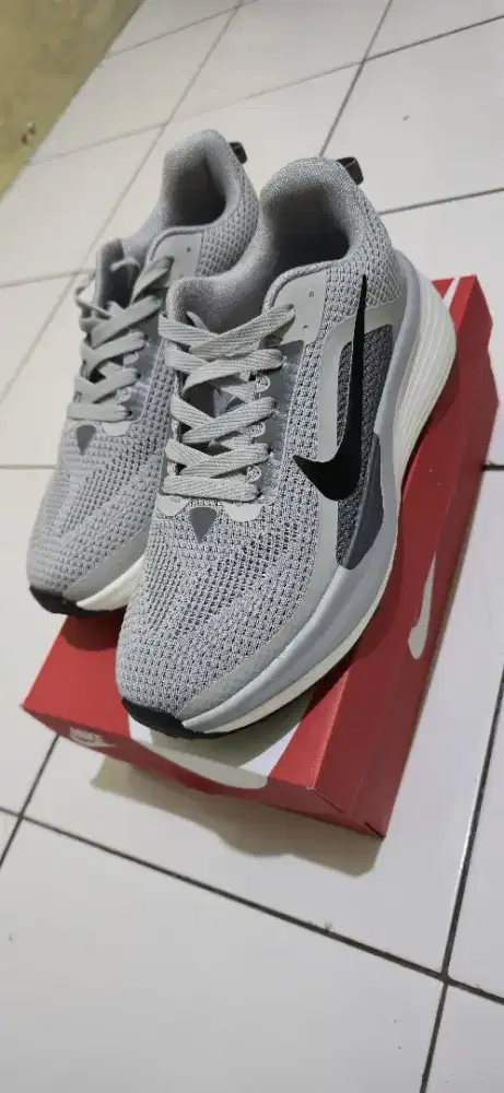 sepatu baru size 42