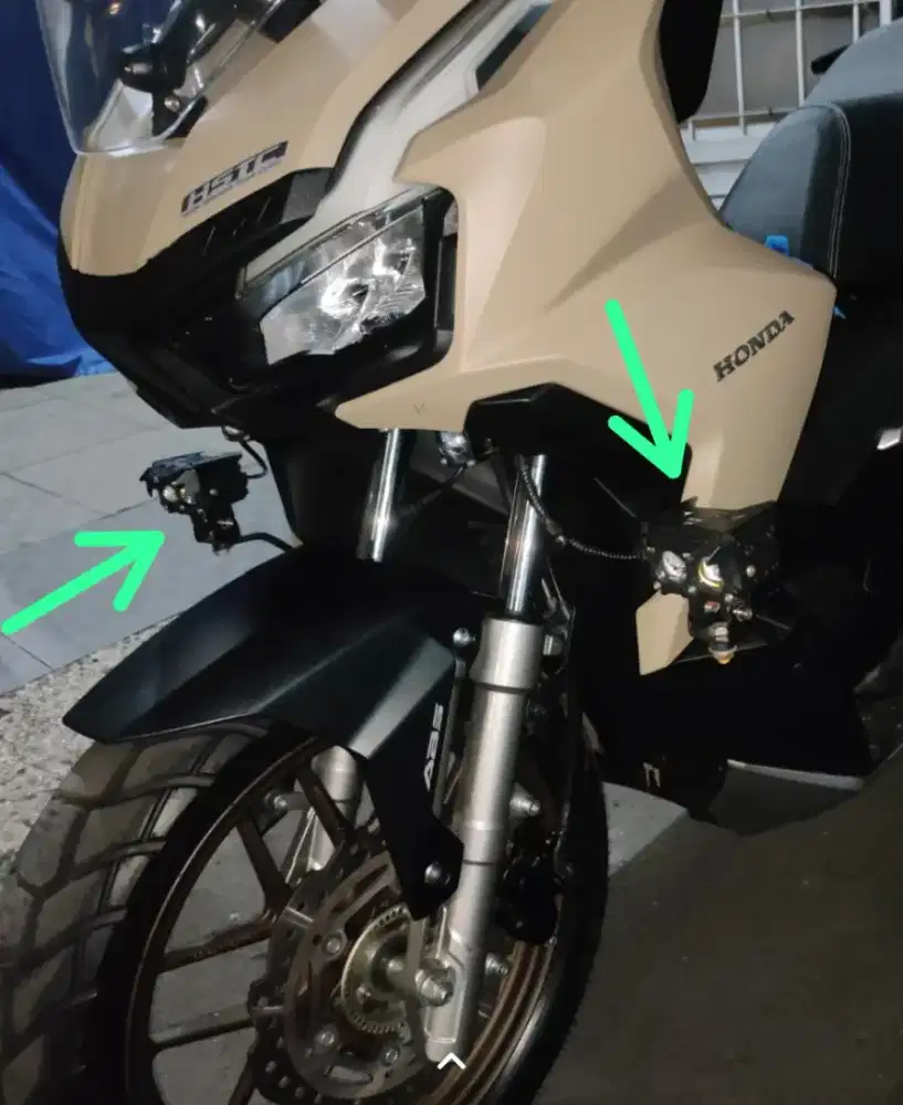 Bracket Lampu Foglamp Bordes ADV 160