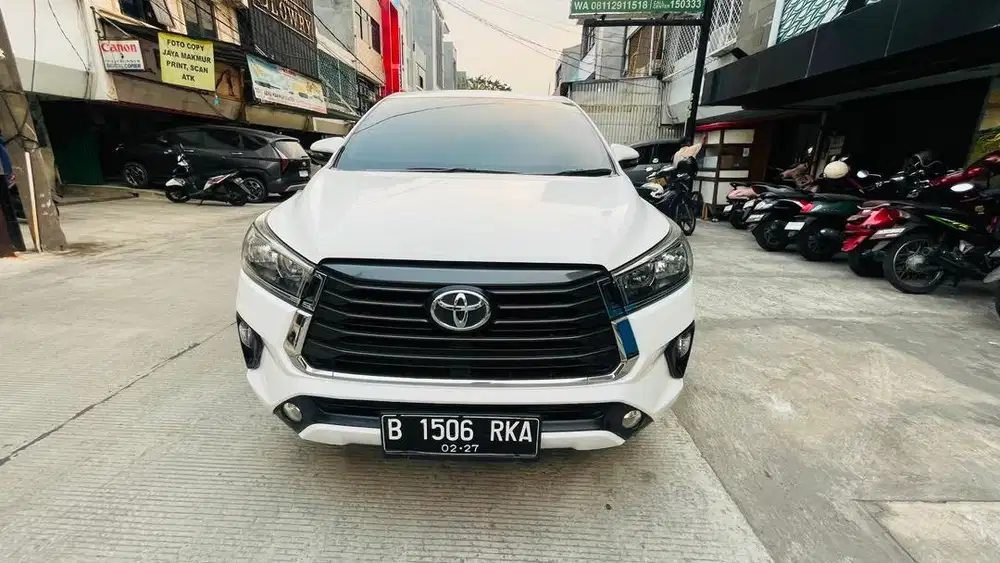 Toyota Inova G Diesel 2022  Putih