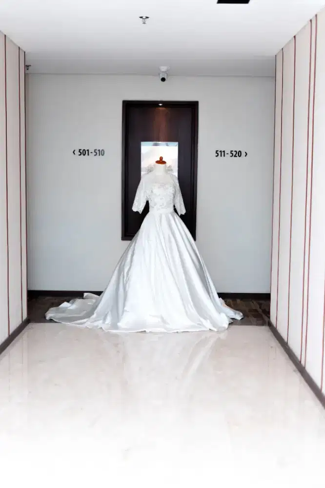 Gaun Pengantin Modern