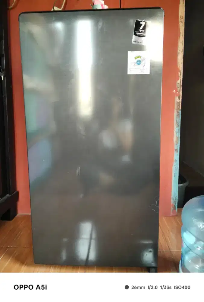 KULKAS AQUA BARU 1 TAHUN PEMAKAIAN