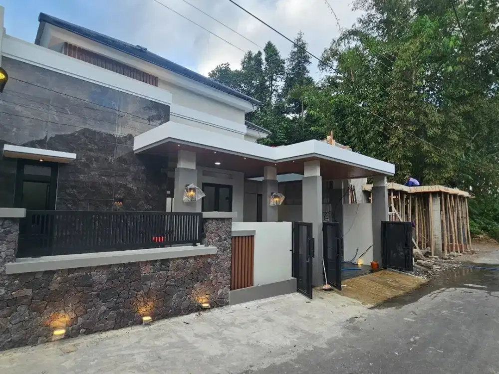 Rumah Modern Tropis Jalan Kaliurang Km13 Sukoharjo Ngaglik Sleman