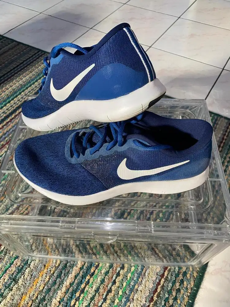 Sepatu Nike Flex Contact Preloved Size 40,5