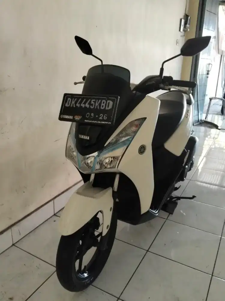 DP 1 JT/ BUNGA MENURUN 2% / YAMAHA LEXI 125 TAHUN 2021