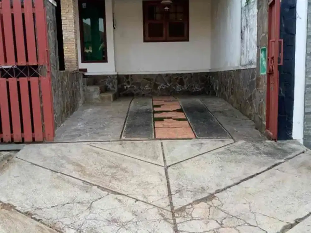 Rumah Murah Dieng Luas 150 Dkt UNMER Ijen Mog Mall