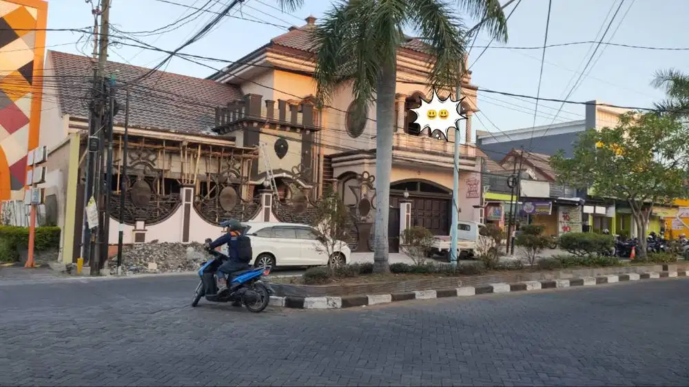 Dijual Rumah Jl Kalimantan GKB Gresik