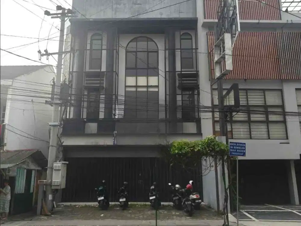 Disewakan gedung strategis di kota jogja