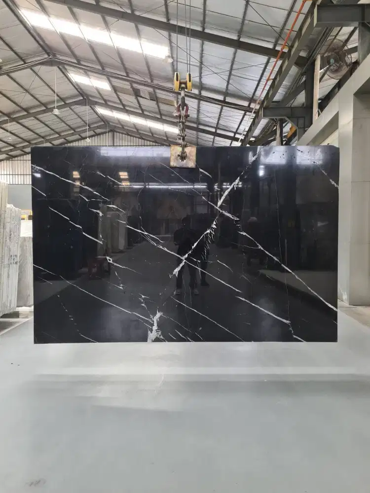 Marmer Nero Marquina Import