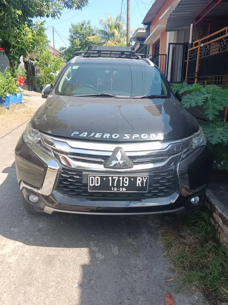 Mitsubishi Pajero sport Dakar 4x4 AT 2016 tangan pertama
