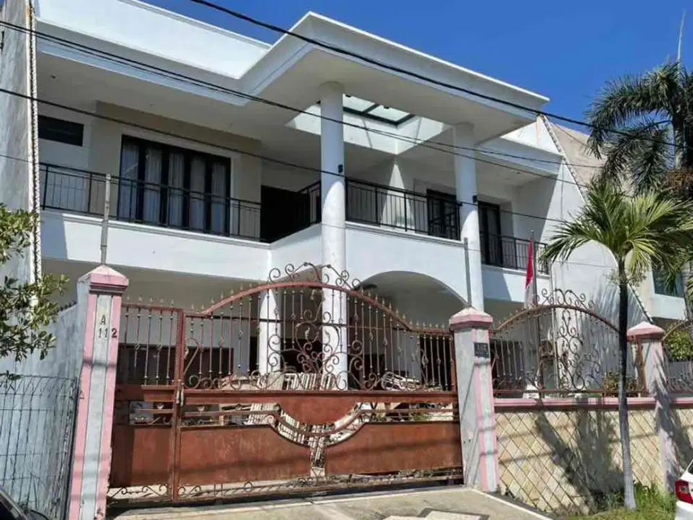 Rumah Dharmahusada Mas
Surabaya Timur, dekat ITS, Pakuwon City, Galaxy Mall