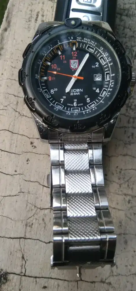 Jam tangan luminox