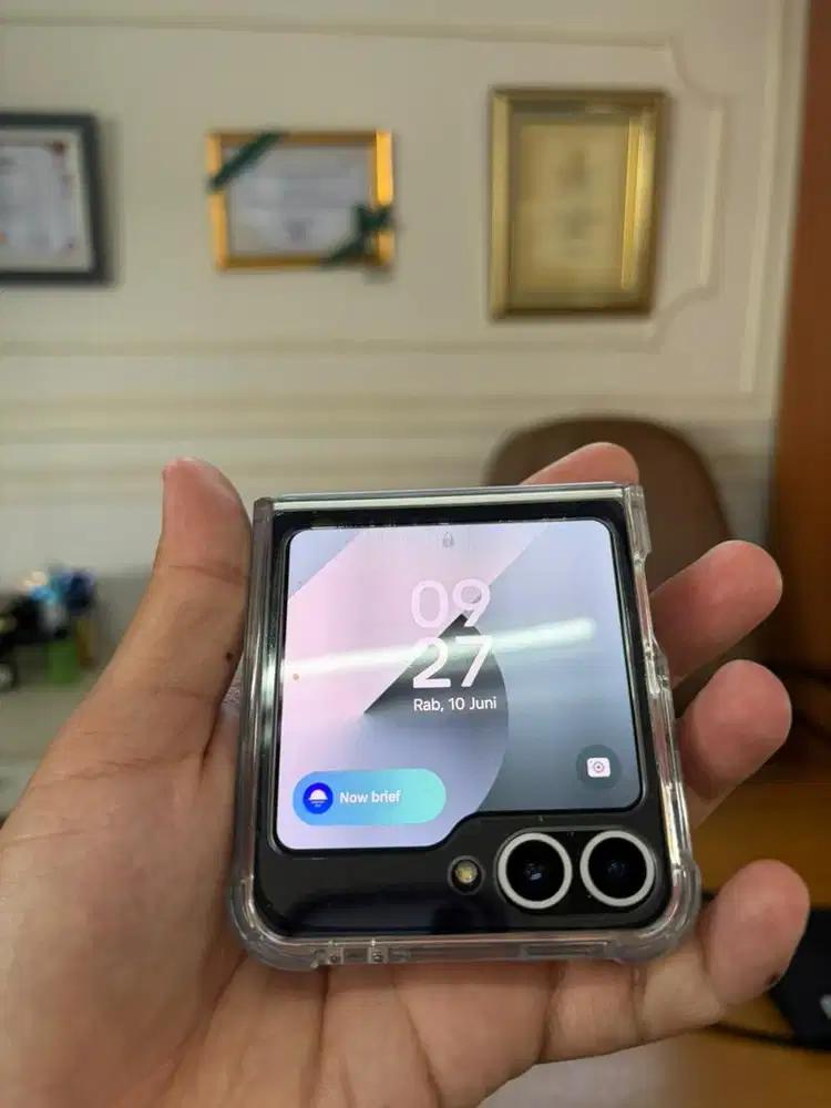 DIJUAL SAMSUNG GAlAXY Z FLIP 6