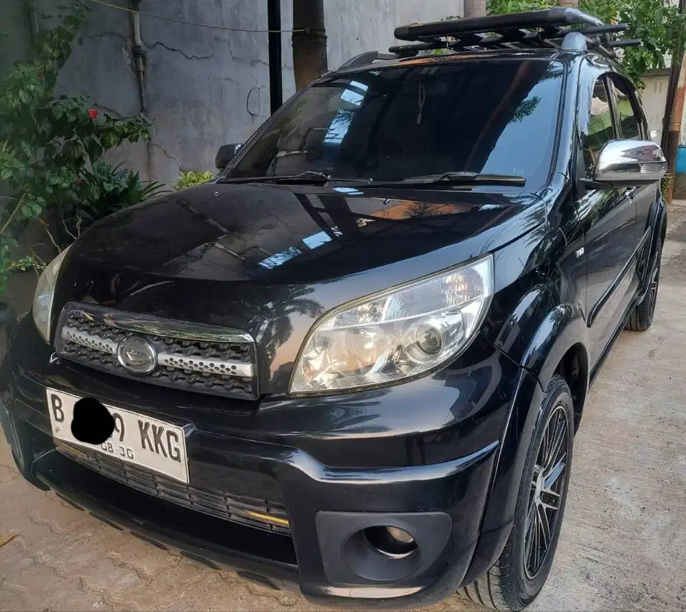 Daihatsu Terios TX Adventure 2011 Automatic Hitam