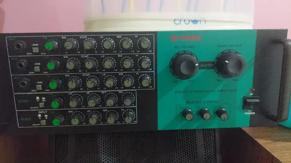 Dijual amplifier dan speaker GEWISSEN