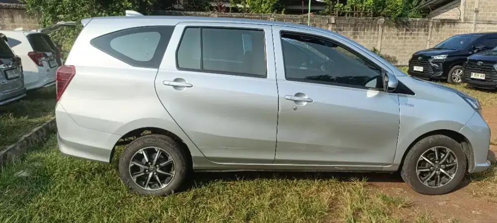 Jasa antar jemput ke kantor sekolah atau bandara