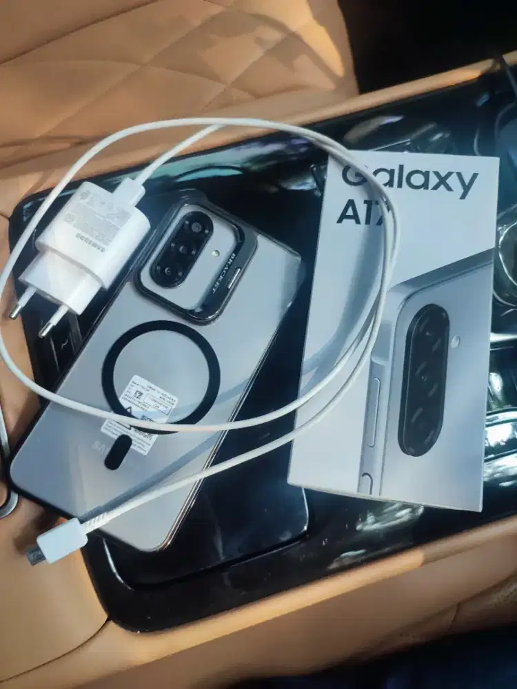 Samsung  A17.  8/128. 4G