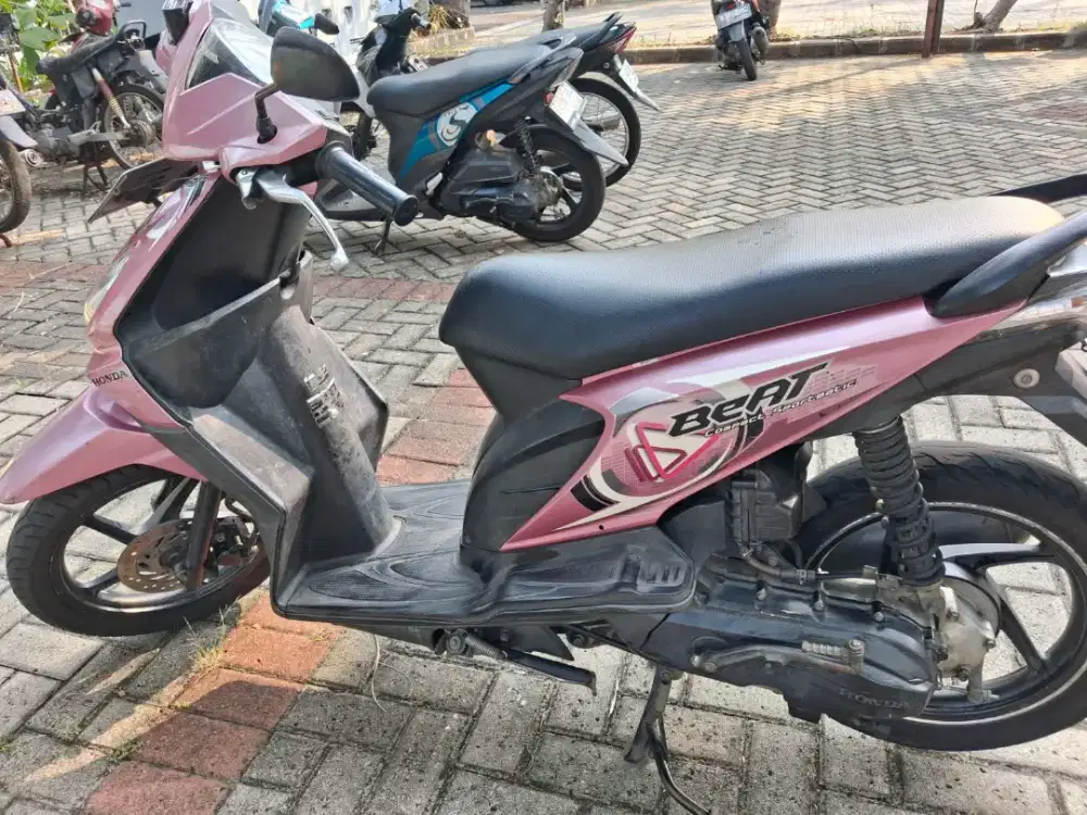 Dijual Motor Beat Second 2010 Body Pink