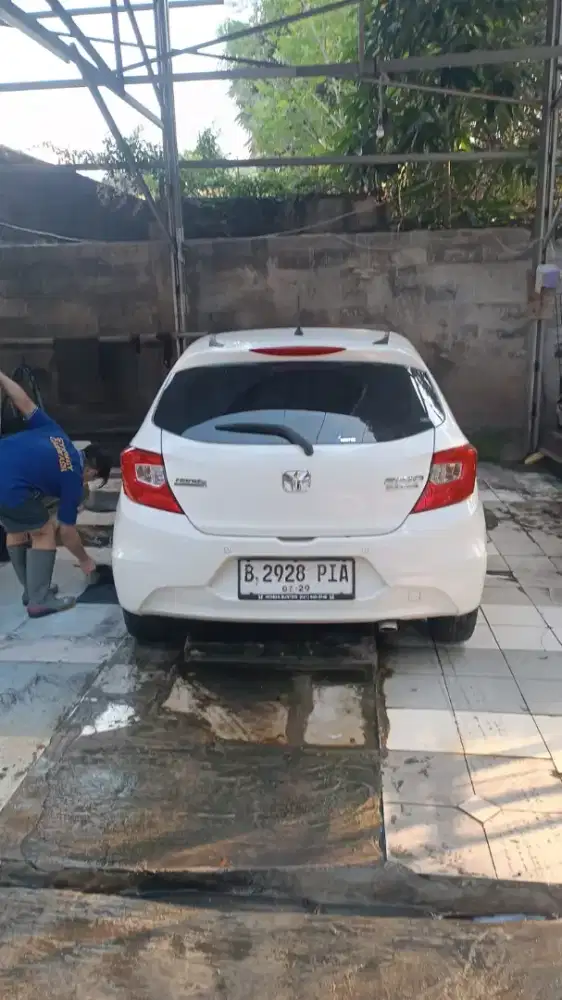Dibutuhkan segera Karywan Carwash / cuci mobil