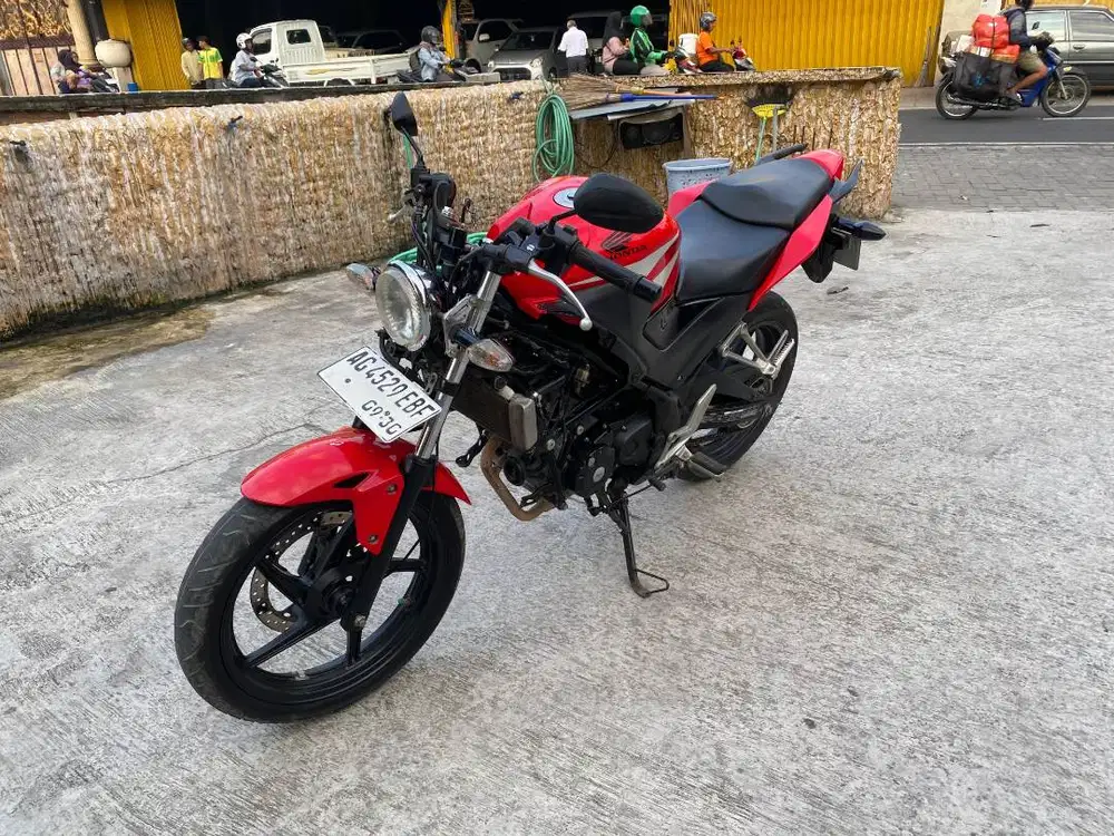Honda CBR 150 2015 kusen bisa tukar tambah sekoto badas
