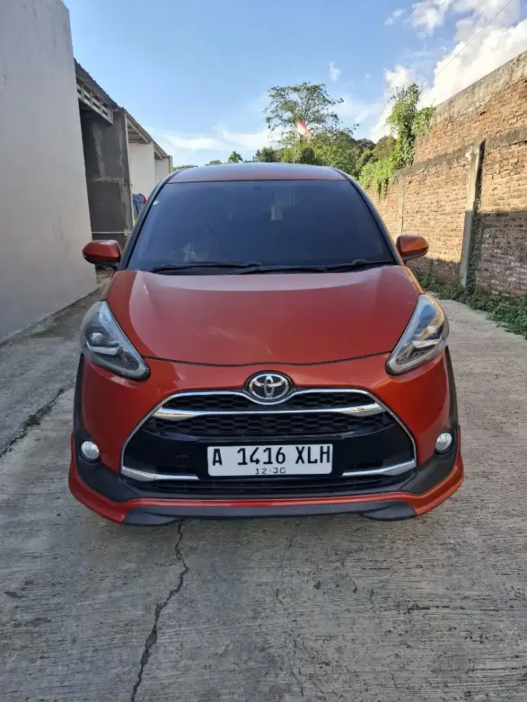 Sienta Q cvt 2018