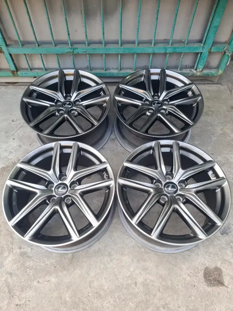 di jual velg Lexus r18 original barang langka