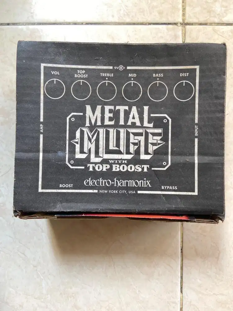 Metal Muff effect pedal by Electro Harmonix