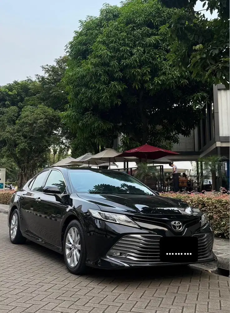 TOYOTA CAMRY V 2019 HITAM TERAWAT 2017 TERMURAH B 2018 C 2020 D 2021