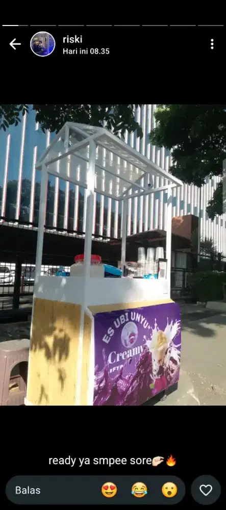 Jaga stand ubi ungu