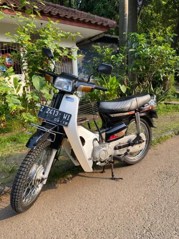 Astrea prima 1990