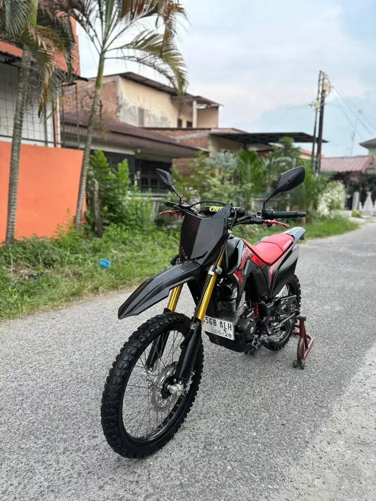 Honda CRF 150L Tahun 2023
