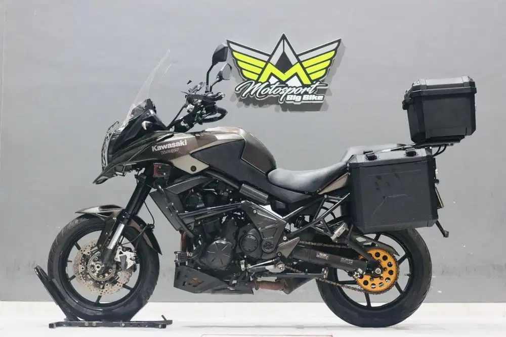 Kawasaki versys 650 like new mesin sehat unit siap turing jauh bro