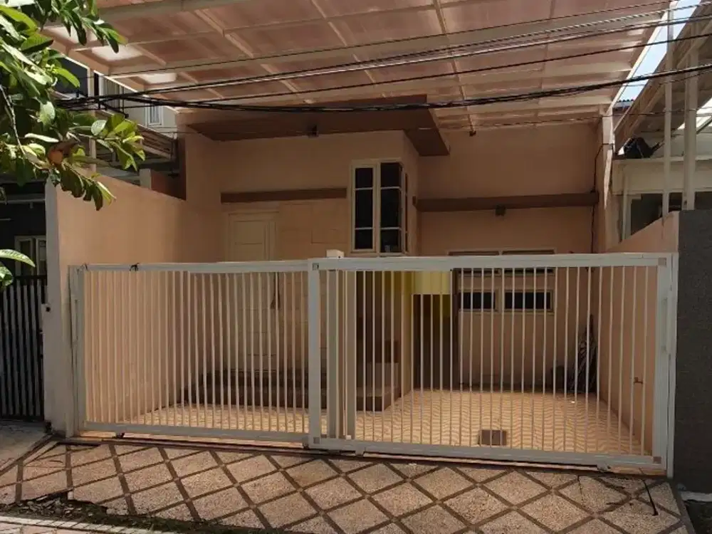 Dijual Rumah 2 lantai di Darmo Permai Utara Surabaya