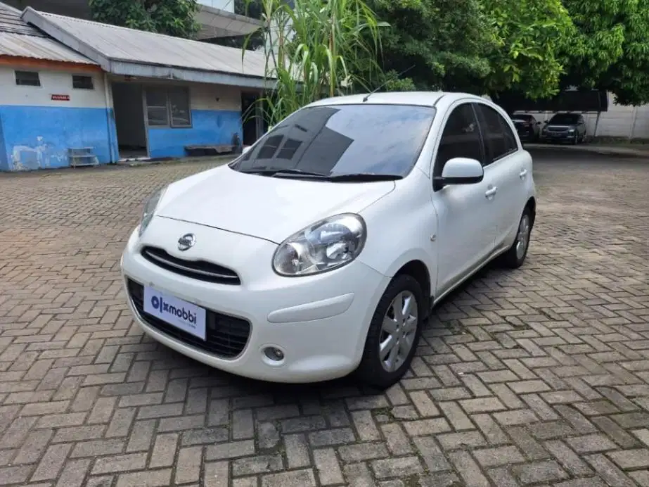 DP MURAH Nissan March 1.2 XS Bensin-AT 2014 Putih C