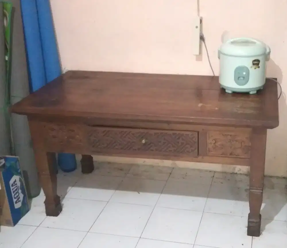 DIJUAL CEPAT MEJA KAYU JATI