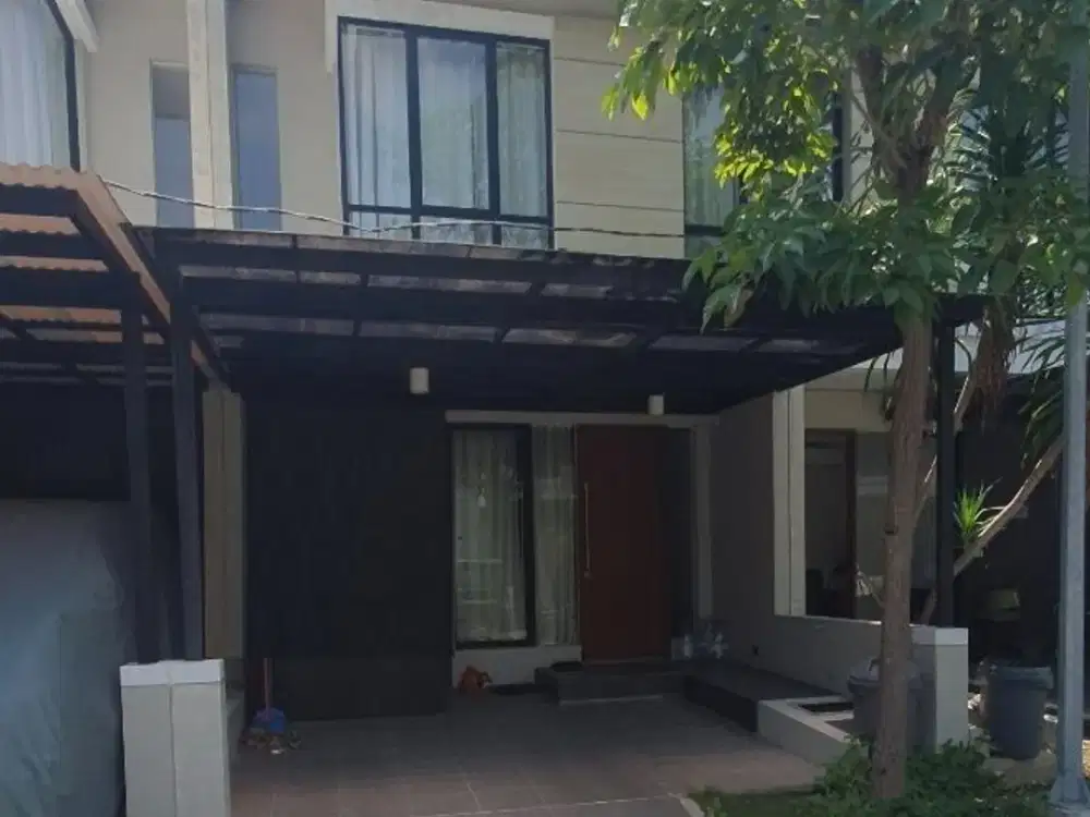 Disewakan Rumah 2 lantai di North West Lake Citraland Surabaya
