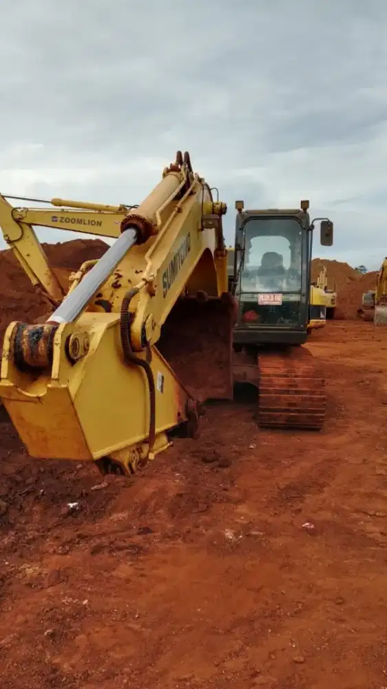 Dijual Excavator Sumitomo SH210-6