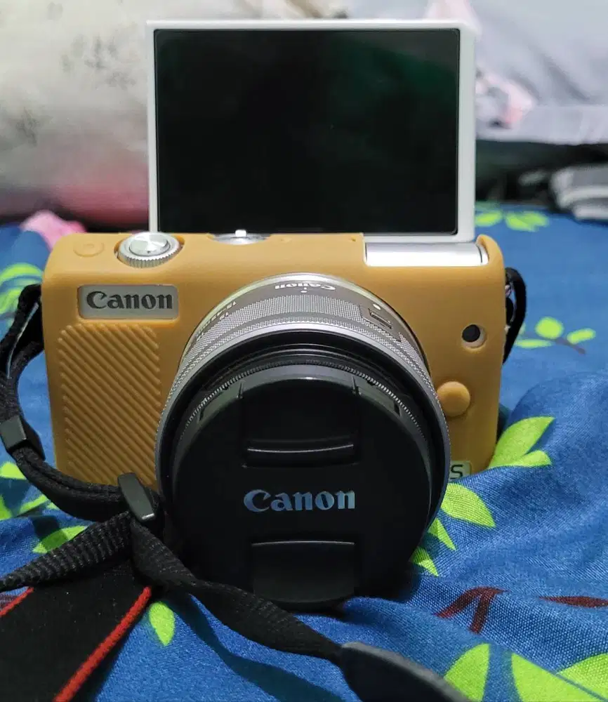 Kamera Cannon m100