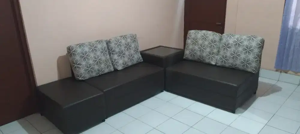 DIJUAL CEPAT SATU SET SOFA RUANG TAMU