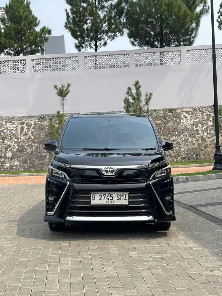 Toyota Voxy 2.0 AT 2018 Full Service Record Toyota