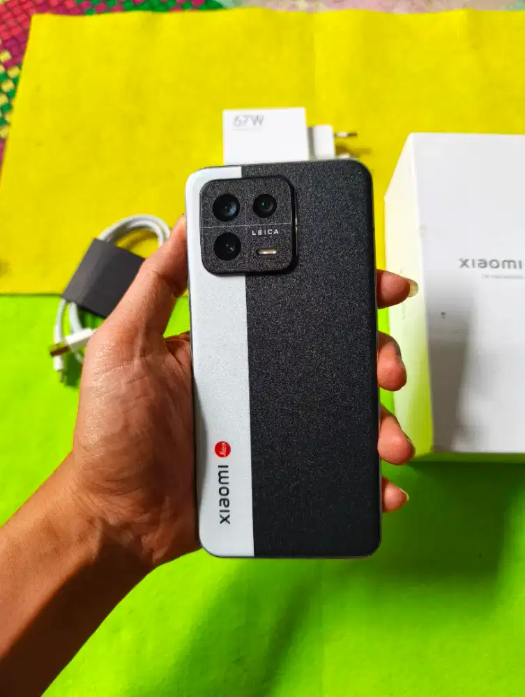 Xiaomi 13 5G 8+8/256 | lengkap | baca deskripsi | Harga net