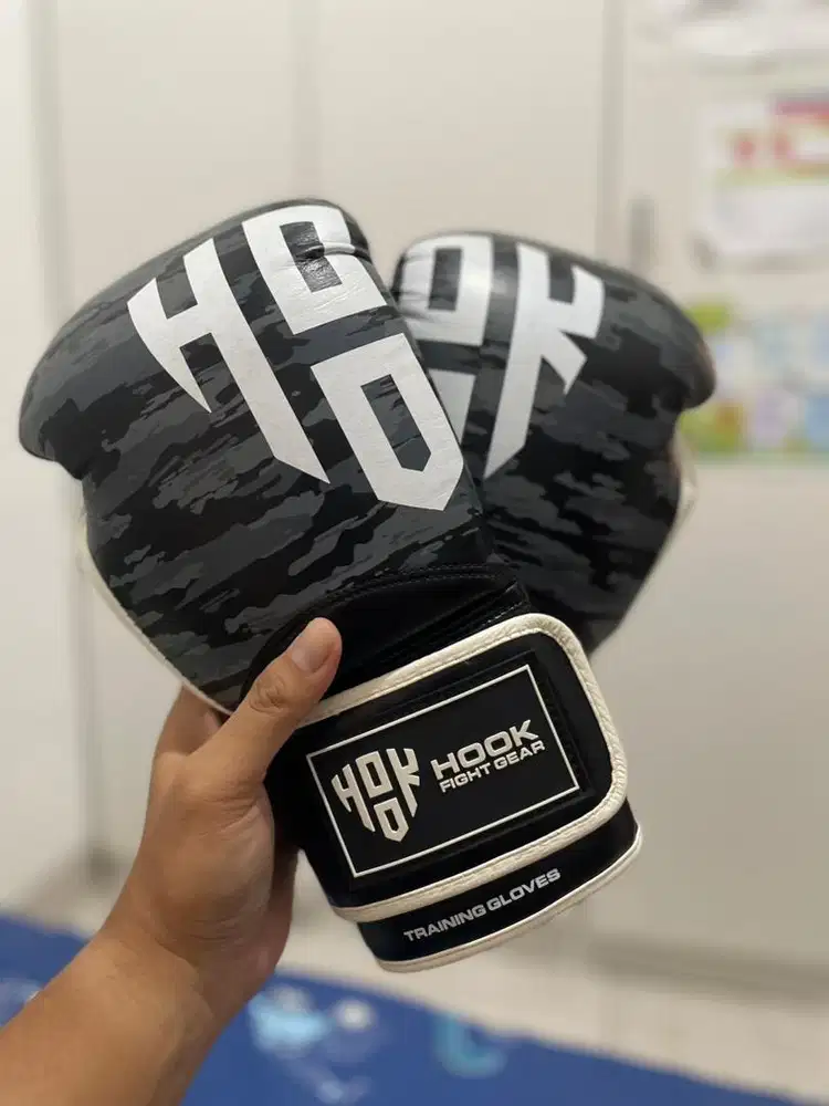 Glove hook (boxing muay thai tinju)