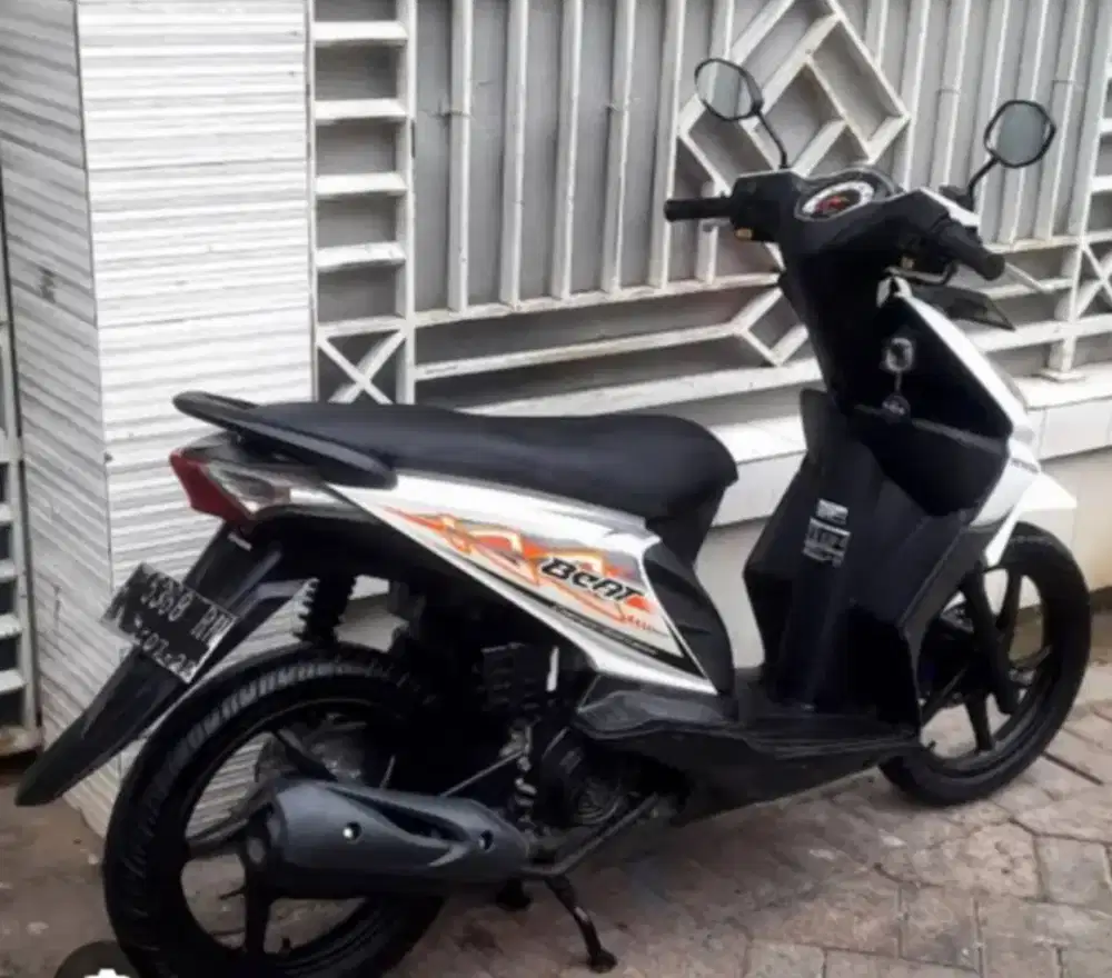 jual murah honda beat karbu 2012 warna putih